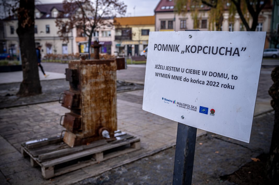 Pomnik kopciucha w Skawinie