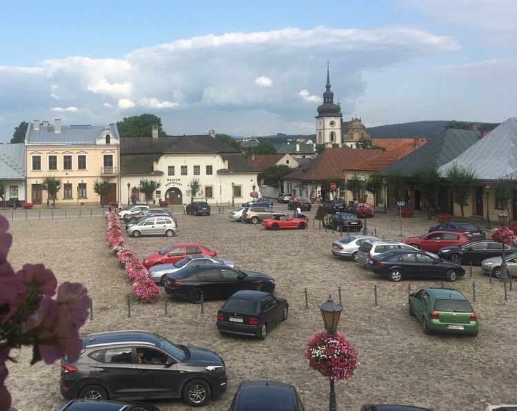 samochody na rynku
