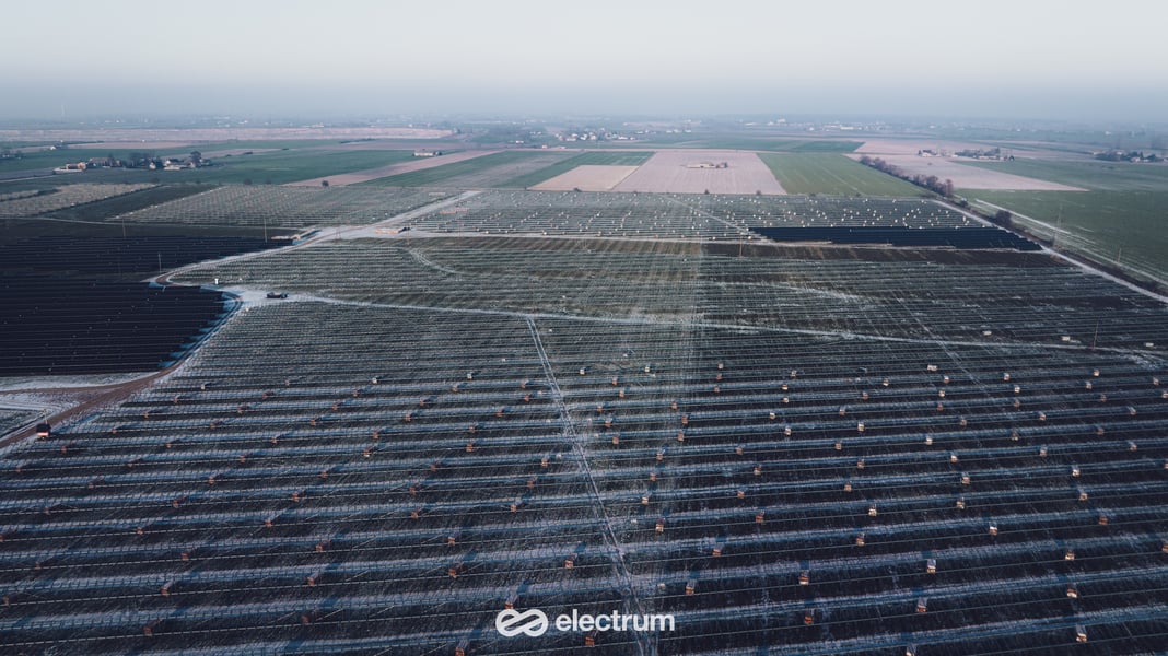 elektrownia słoneczno-wiatrowa